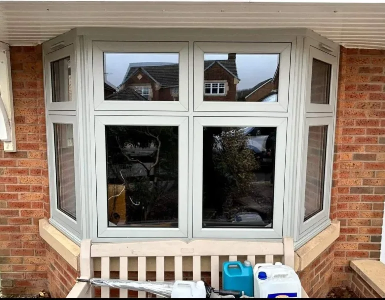 WINDOWS
